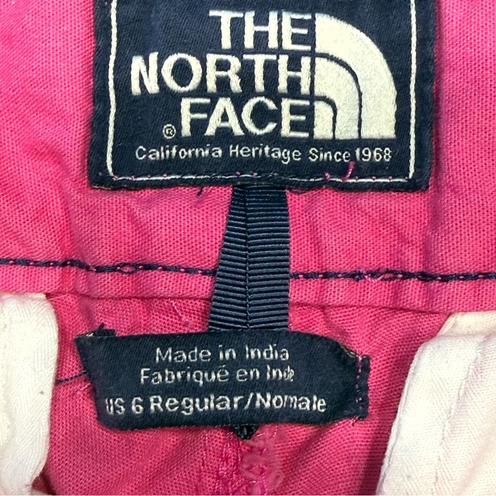 The North Face Vibrant Pink Women's Bermudas - Picture 2 of 8